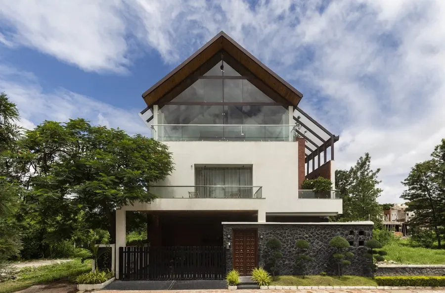 The Courtyard House