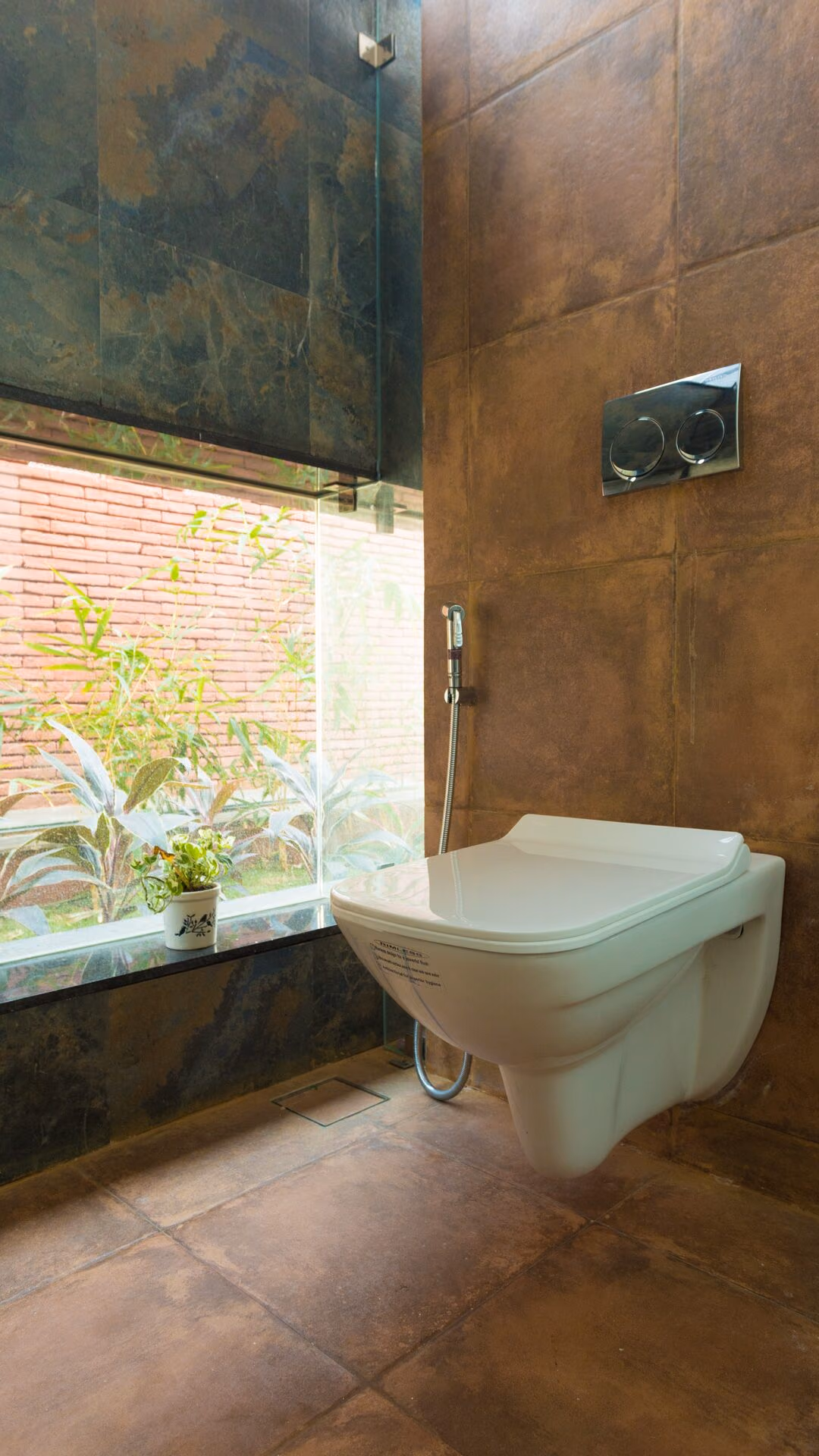 The Courtyard House 24