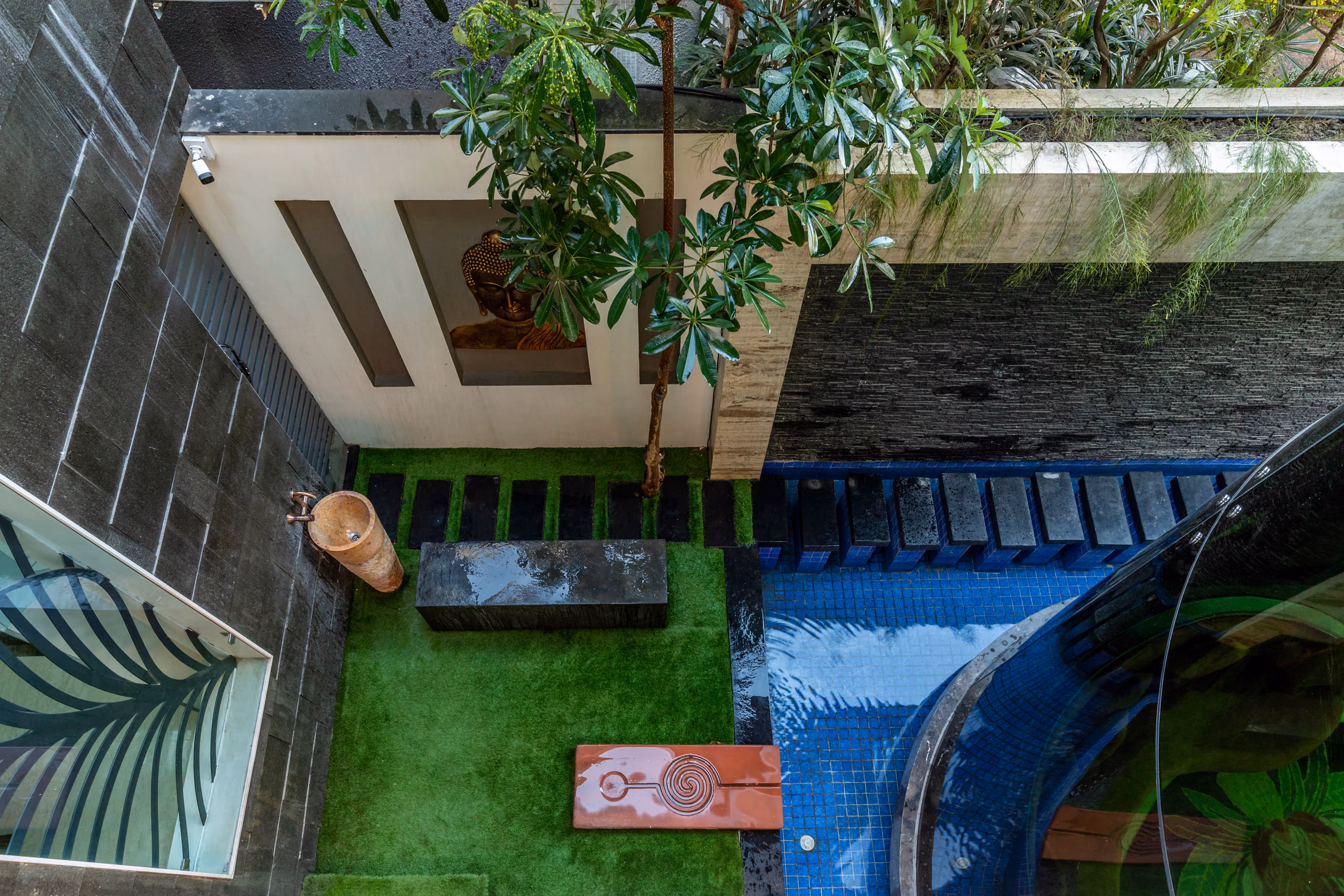 The Leaf House 5