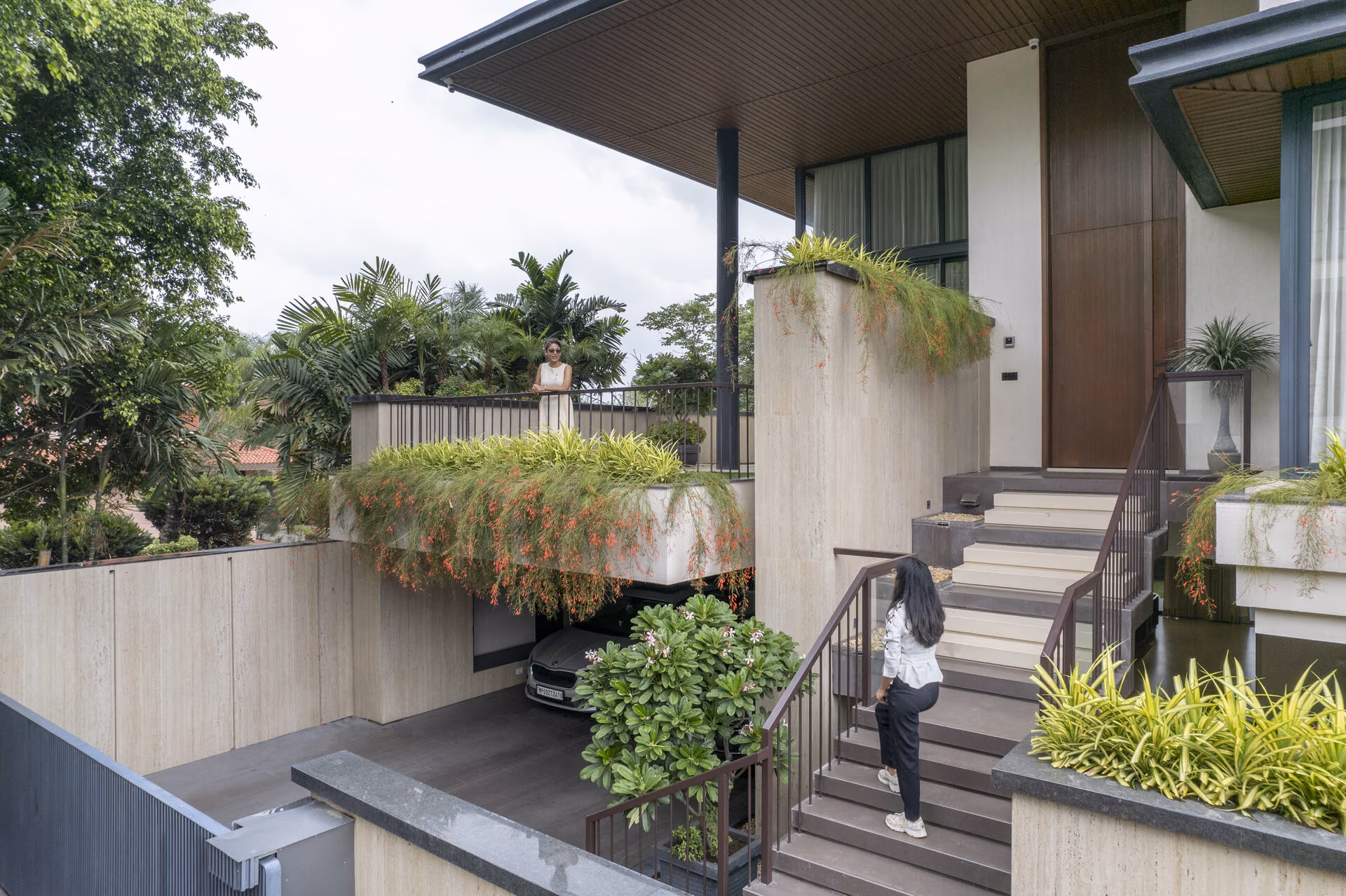 House of Linear Lines 30