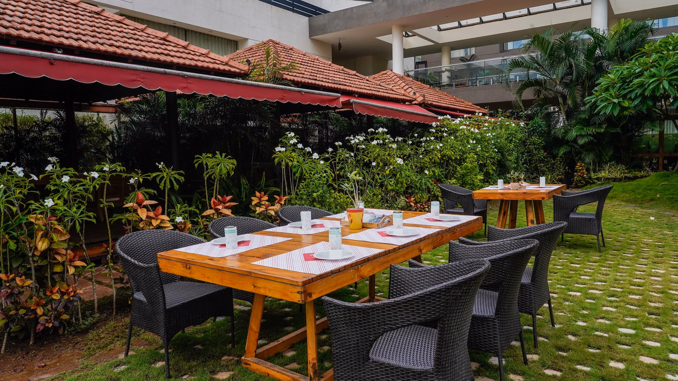 Little Monk Restaurant 4