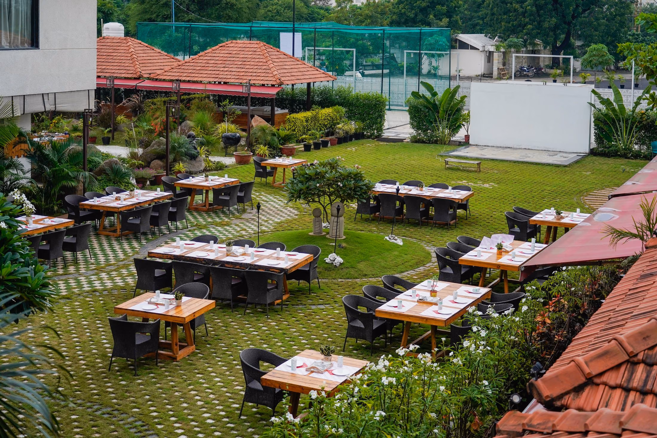 Little Monk Restaurant 6